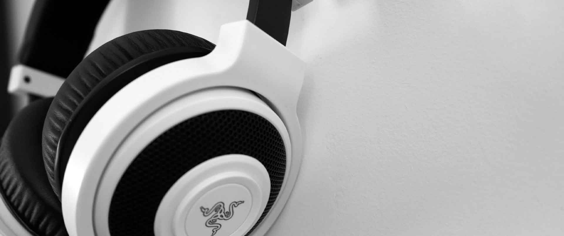 برای به دست آوردن نمره عالی در بخش شنیداری آزمون اشتمال چه نکات مهمی را باید در نظر گرفت؟